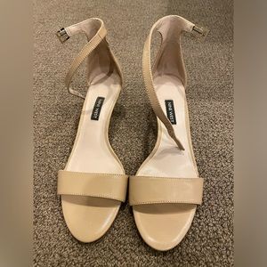Nine West Nude Heels Size 8